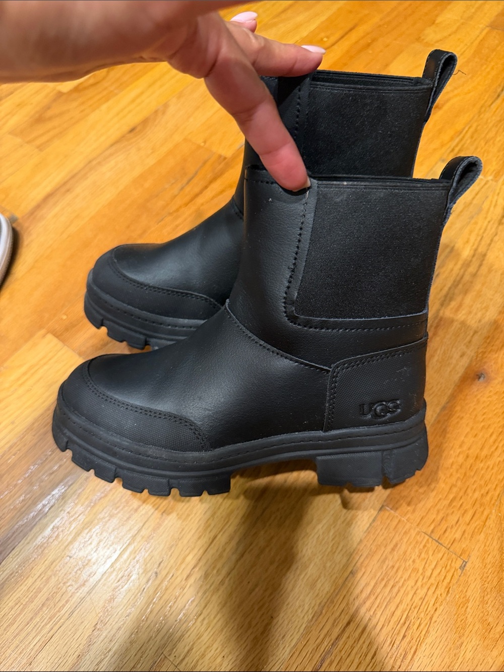 UGG Kids Black Chelsea Lug Boots with Pull Tabs